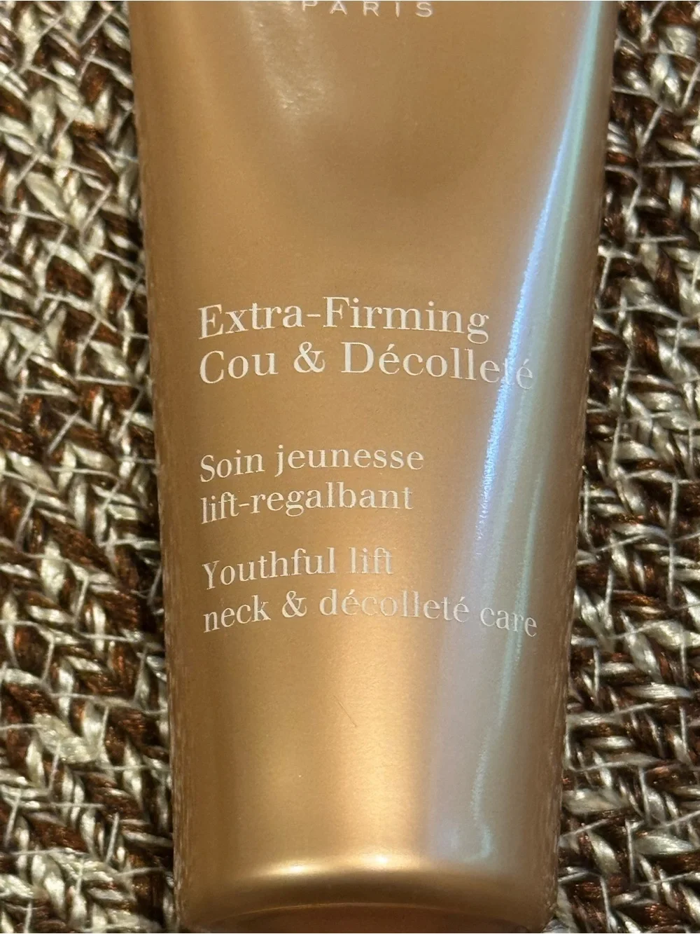 Clarins neck décolleté